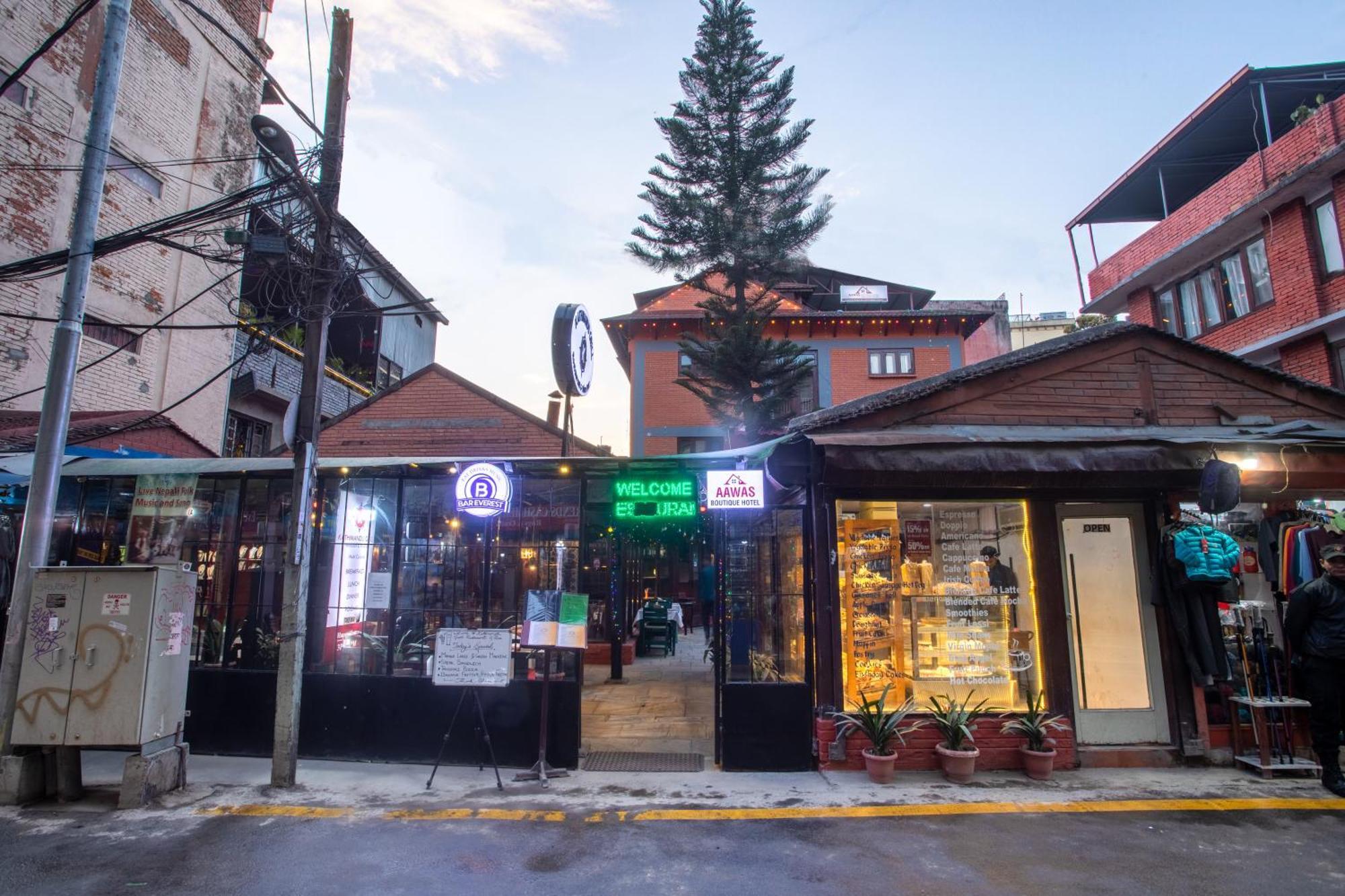 Aawas Boutique Hotel Катманду Екстер'єр фото