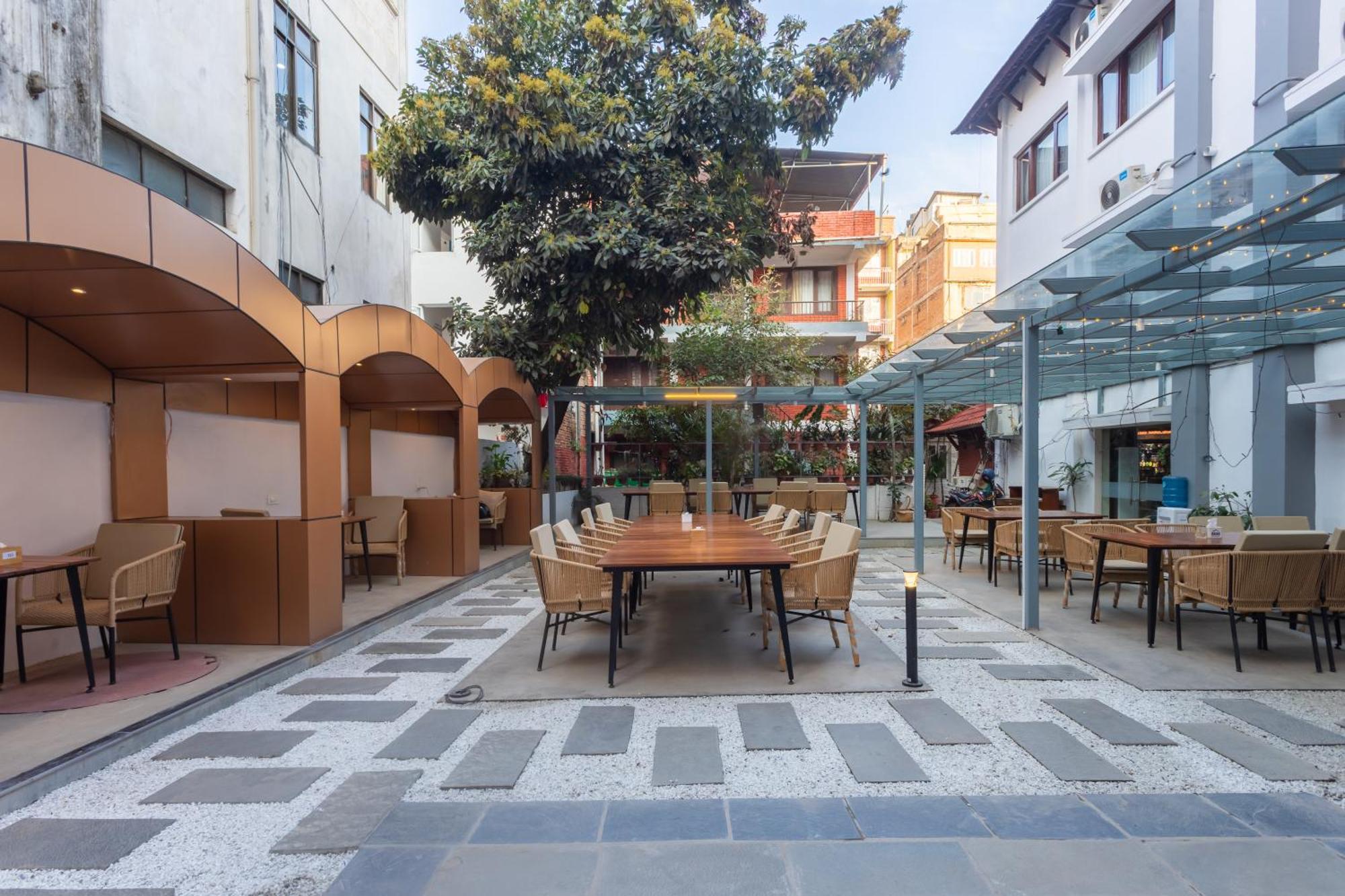 Aawas Boutique Hotel Катманду Екстер'єр фото