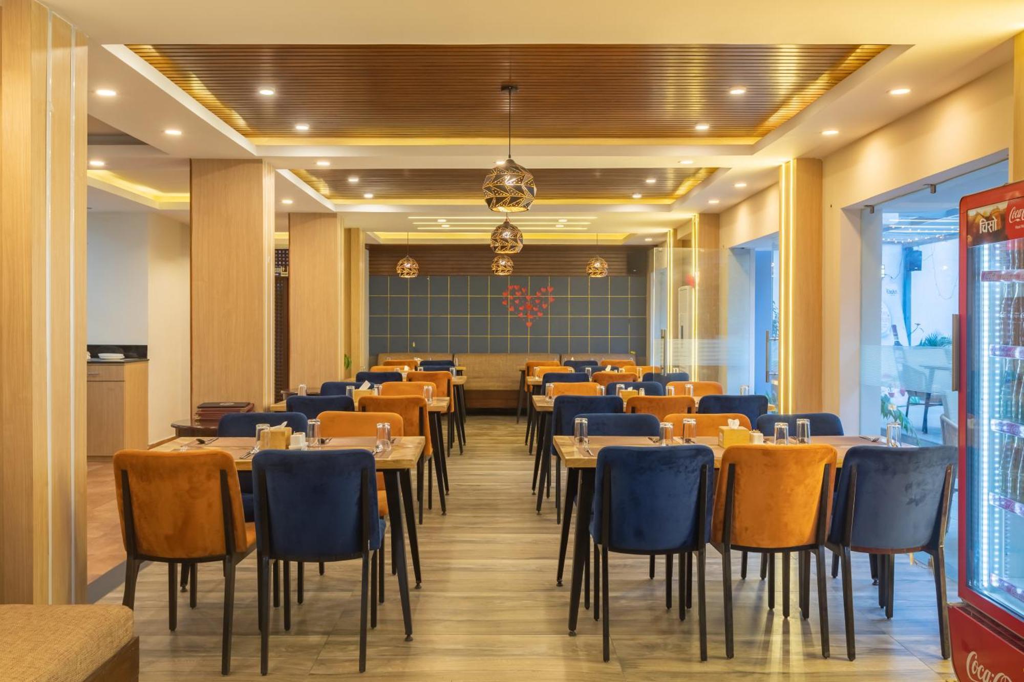 Aawas Boutique Hotel Катманду Екстер'єр фото